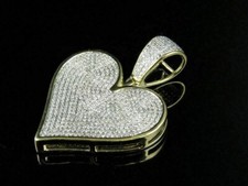 Ciondolo Charm Forma Cuore