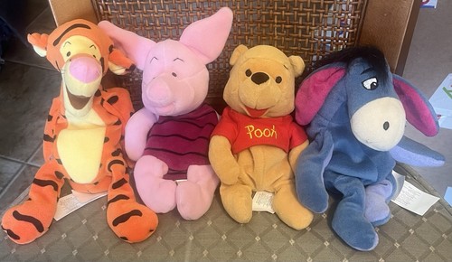 Disney store winnie the pooh - -,