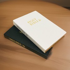 KJV Holy Bible, Leatherette