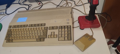 Commodore amiga 500 - commodore,