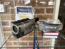 Pacchetto videocamera Sony