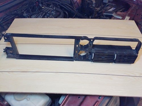 Volvo 240 cornice cruscotto