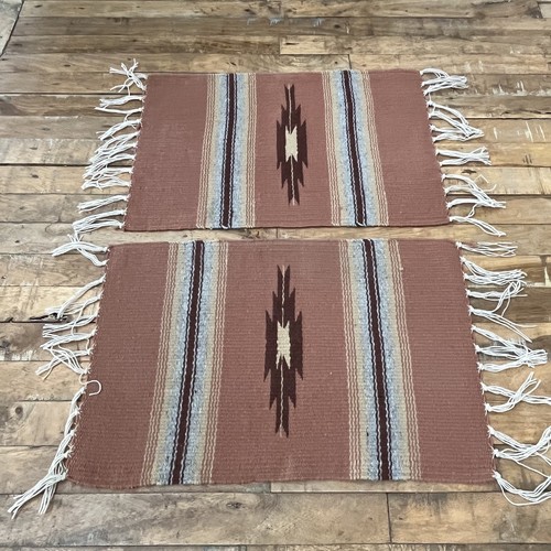 Set tovagliette fatte - 2, a