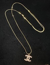 Collana di perle Chanel CC