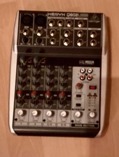 Behringer XENYX Q802USB Mixer