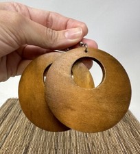 Orecchini in legno marrone