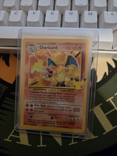 Charizard anniversario - 25°,