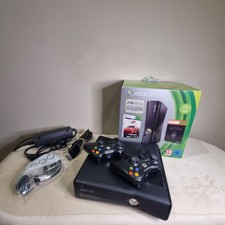 xbox 360 4gb con scatola originale + controller + cavi + 3 giochi inclusi