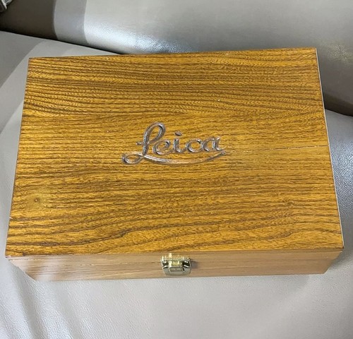 Leica scatola legno show - legno,
