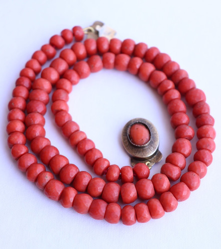 Antique faceted red - antique,