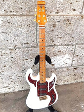 Burns LONDON Marquee 22f