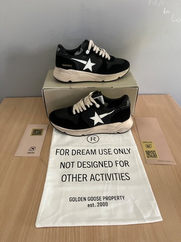 Golden goose running