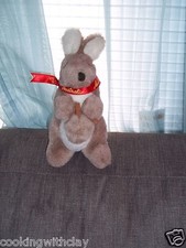 AUSTRALIA KANGAROO & JOEY BABY