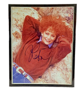 REBA MCINTIRE TV SITCOM