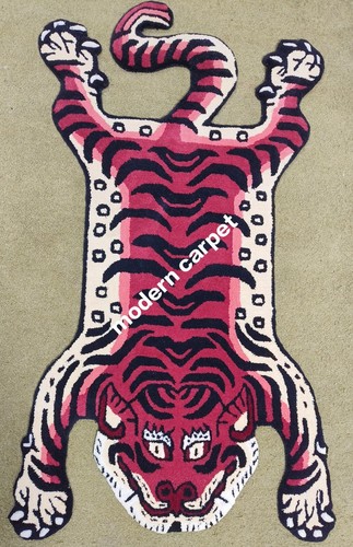 Tappeto tigre tibetano rosa