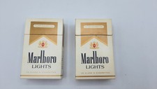 Marlboro Lights 2 Pacchetti vuoti 1984-5. Da collezione. No scritte ammonitrici 