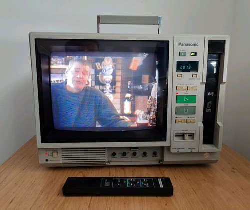 Panasonic 500 monitor crt - panasonic,