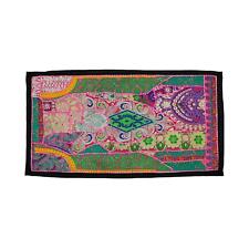 Arazzo boemo vintage ricamato