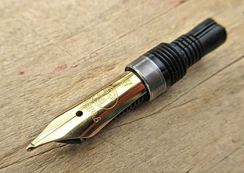 New pelikan m200 broad nib - pelikan,