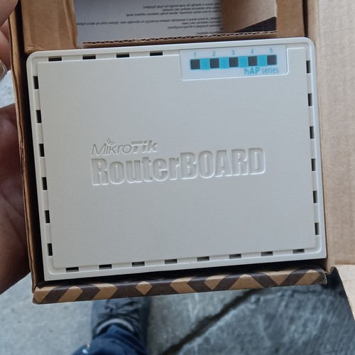 Mikrotik hex router new open - router,
