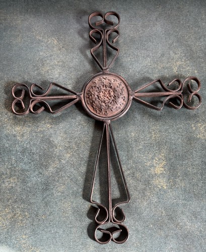 Croce ferro battuto - in,