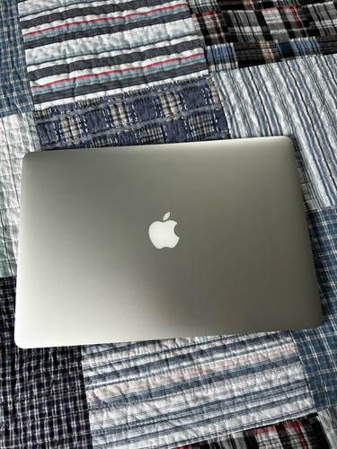 Apple macbook pro silver - apple,