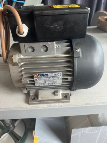 Motore elettrico asincrono