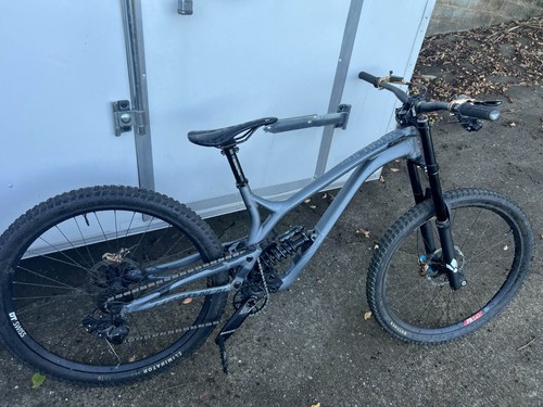 Commencal supreme 2019 - commencal, dh