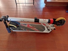 monopattino OXELO con bandiera inglese