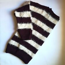 Maglioncino donna peloso caldo e comodo a righe. Colore vinaccio e bianco. TU