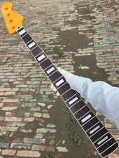 20 tasti manico basso