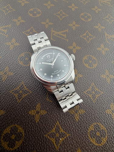 Tudor glamour date - glamour, date-day
