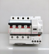 Bticino Differenziale G44AC32 + Magnetotermico FH84C32 - (1)