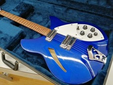 Rickenbacker 330 Midnight Blue