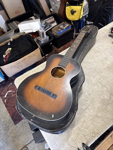 Chitarra acustica vintage anni