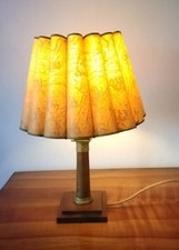 Bellissima lampada da tavolo