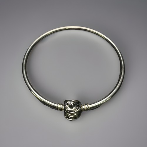 Pandora moments limited - pandora,