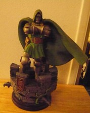 STATUA DR DOOM 4839/5000 BOWEN