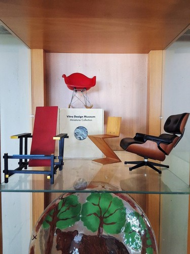 100 slashvitra minilounge - $100,