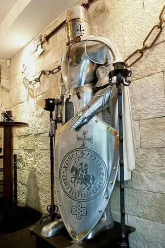 Costume armatura templare