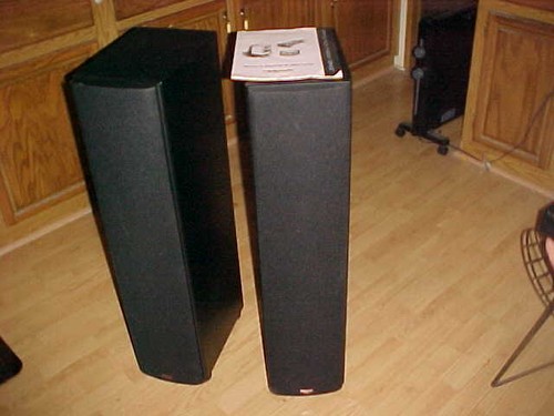 Klipsch synergy speakers - 34",