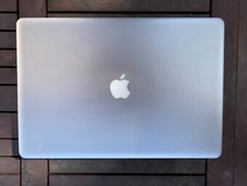 MacBook Pro 17" A1297 i7 8GB