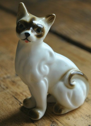 Vintage porcelain bone china - vintage,