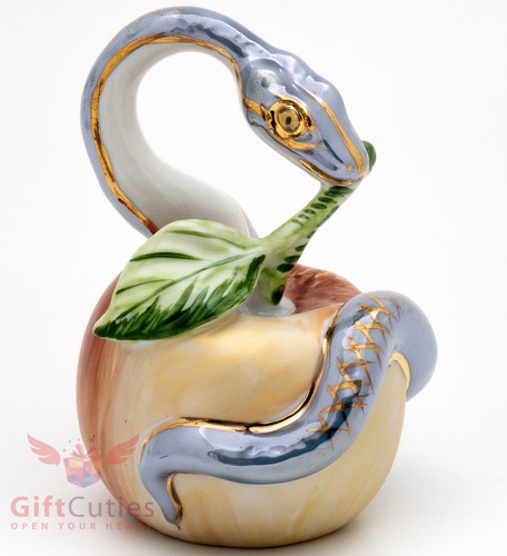 Statuina serpente porcellana