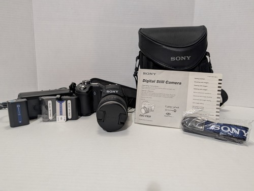 Sony cybershot digital camera - digital,