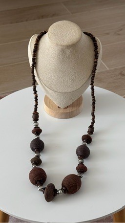 Collana marrone grandi - a,