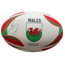 Palla Leigh Halfpenny firmata