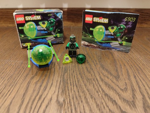 Lego space insectoids - space,