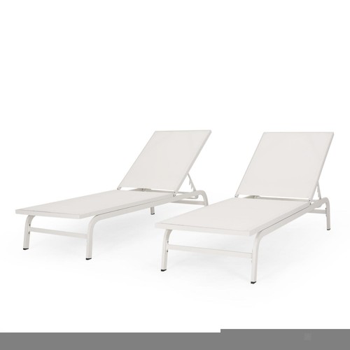 Chaise lounge - chaise,