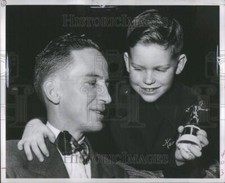 1950 Foto Stampa Divisione Pantam Vincitore Notizie Padre Figlio - RRU85409